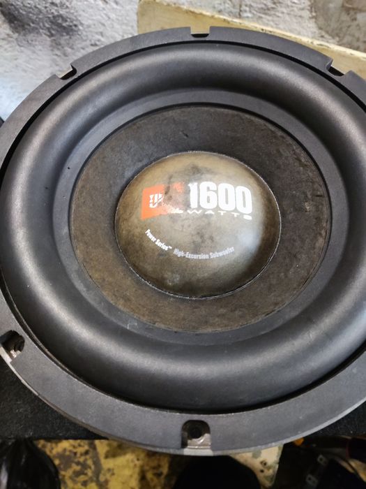 Бас 10" JBL,400W RMS,4ohm