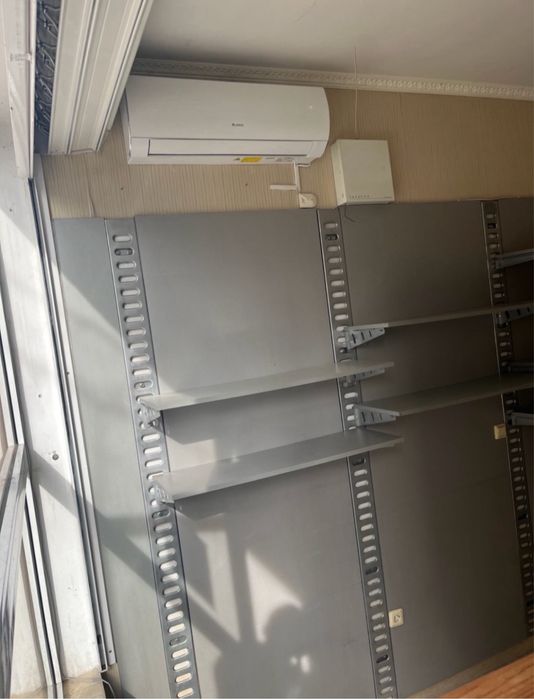 Дава се под наем Магазин в Варна, Базар Левски - 17 кв.м за 248.88 € - Снимка #3