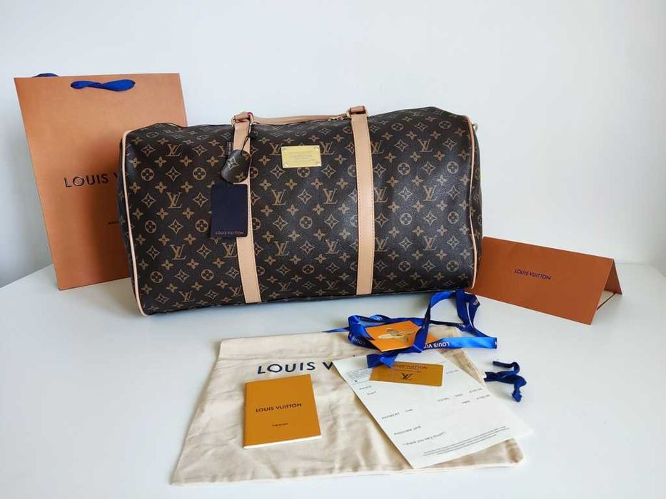 In stoc voiaj, geanta sport LV, piele 92-145