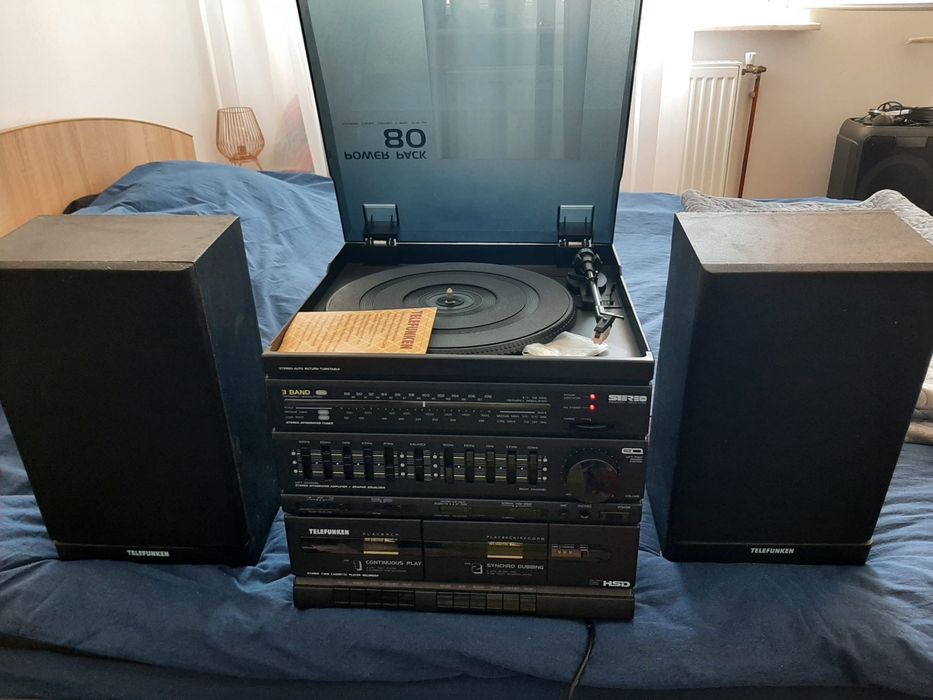 Pickup cu radio si casetofon cu boxe  Telefunken