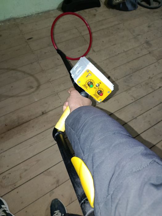 Metal detector metalloiskatel