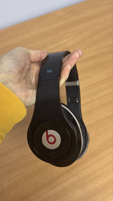 Продам наушники Beats