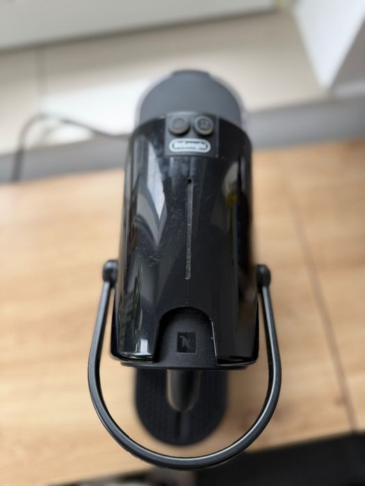 Espressor Nespresso Inissia Negru – ca nou