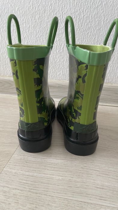 Резиновые сапожки для мальчика