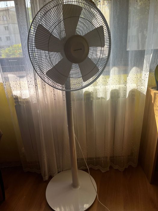 Ventilator cu telecomanda Ikohs,alb