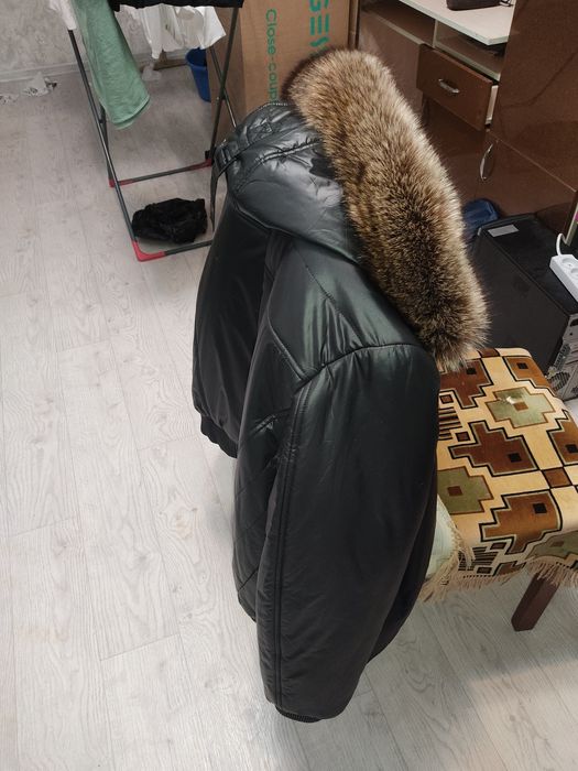 Классная красивая куртка.