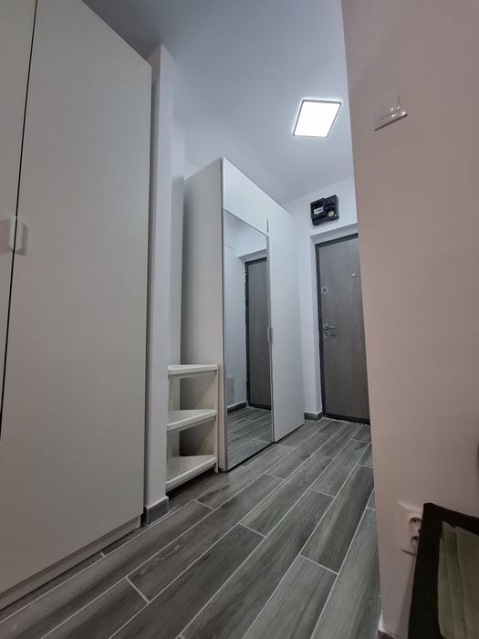 Particular inchiriez garsoniera str.Turda sector 1 complet renovata