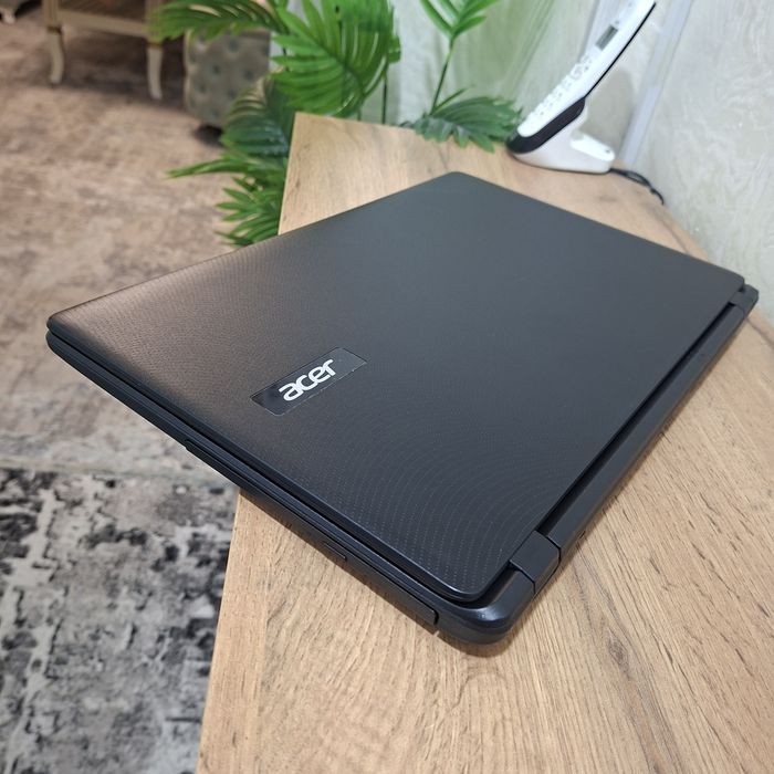 Intel Celeron - N3060/ ОЗУ 4 gb/ HDD 500 gb/ Ideal holatda