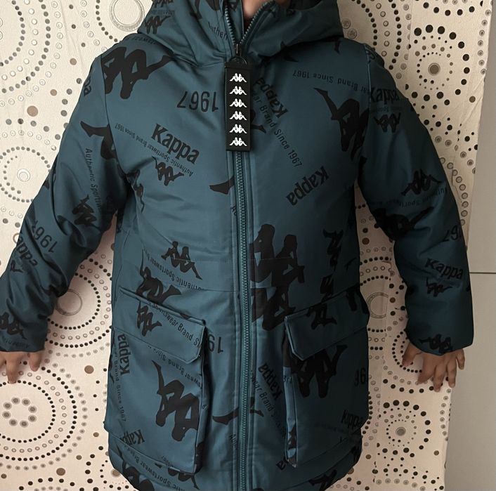 Продам куртку для мальчика