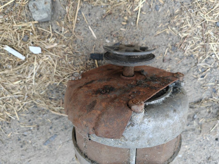 Электродвигатель СССР со шкивом