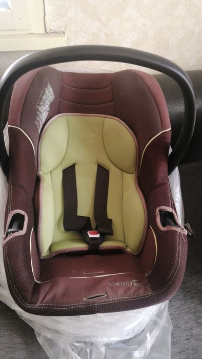 Бебешко столче за кола