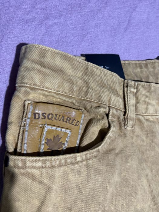 Оригинални Dsquared2 къси дънки – стил и класа за лятото!