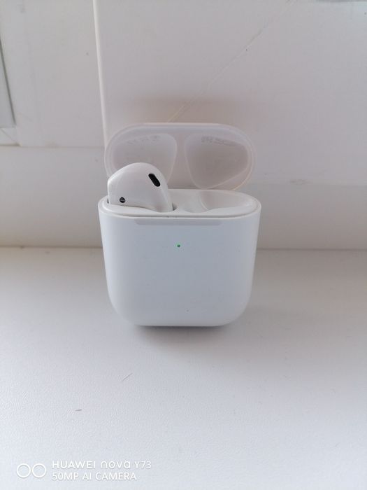 Airpods 2 с одним минусом