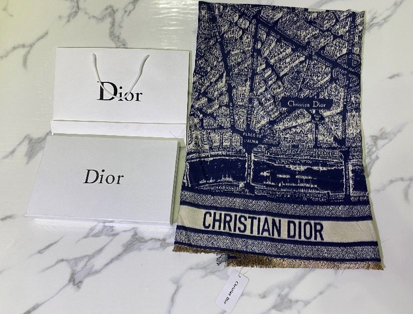 Продам новые палантины