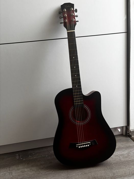 chitara acustica