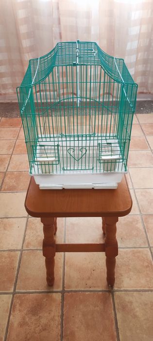 Vând cuști papagal