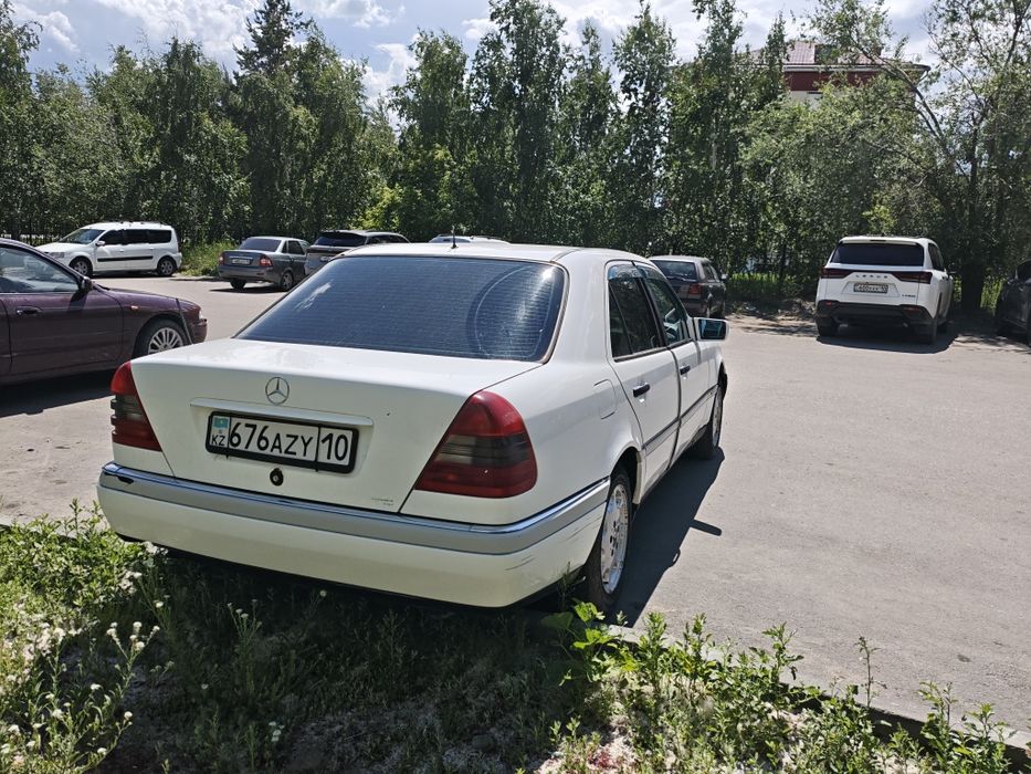 Продам Мерседес С180 W202 1.8л.