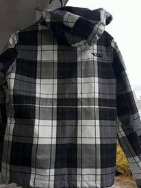 Яке при вятър и дъжд