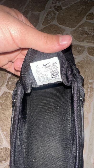 Adidasi nike vapor max