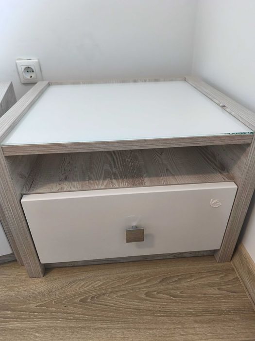 Comoda și două noptiere