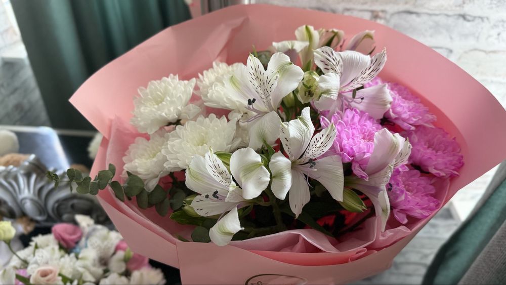 Букет цветы  продам