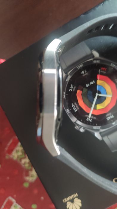 Продавам Huavei watch GT 5