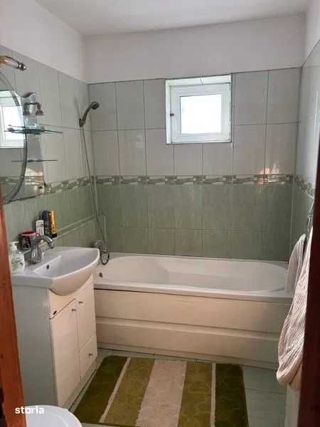 4 camere, 2 bai, decomandat, centrala, Gara focsani, anunt proprietar