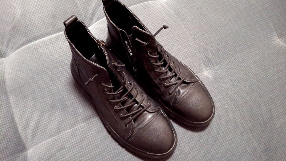 Продам ботинки из кожи