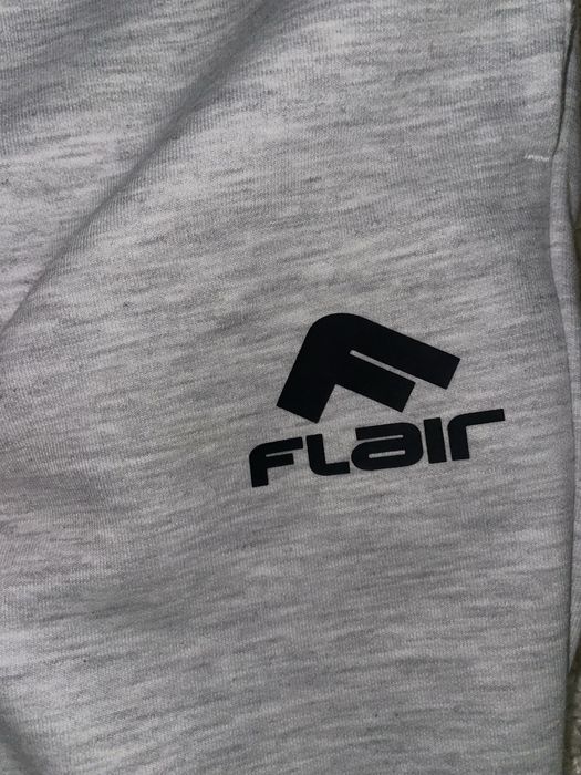 Оригинално дамско долнище на Flair