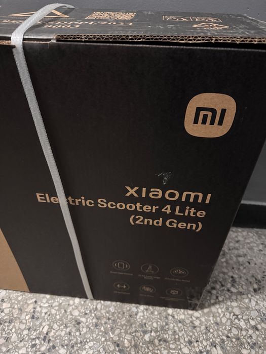 Продавам Тротинетка XIAOMI Scooter 4 Lite