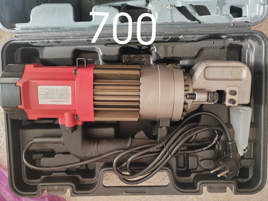 Scule profesionale noi, PRETURI IN POZE SI IN DESCRIERE. Pentru detalii mesaj