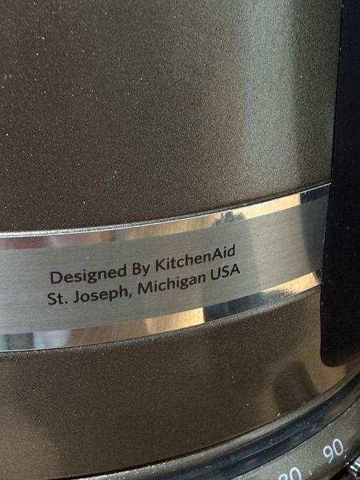 Електрическа кана KitchenAid ARTISAN 1,5л,