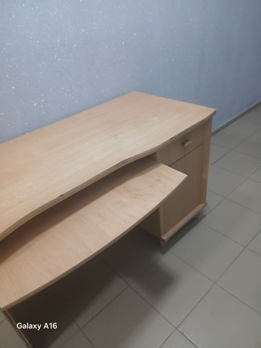 Компьютерный стол