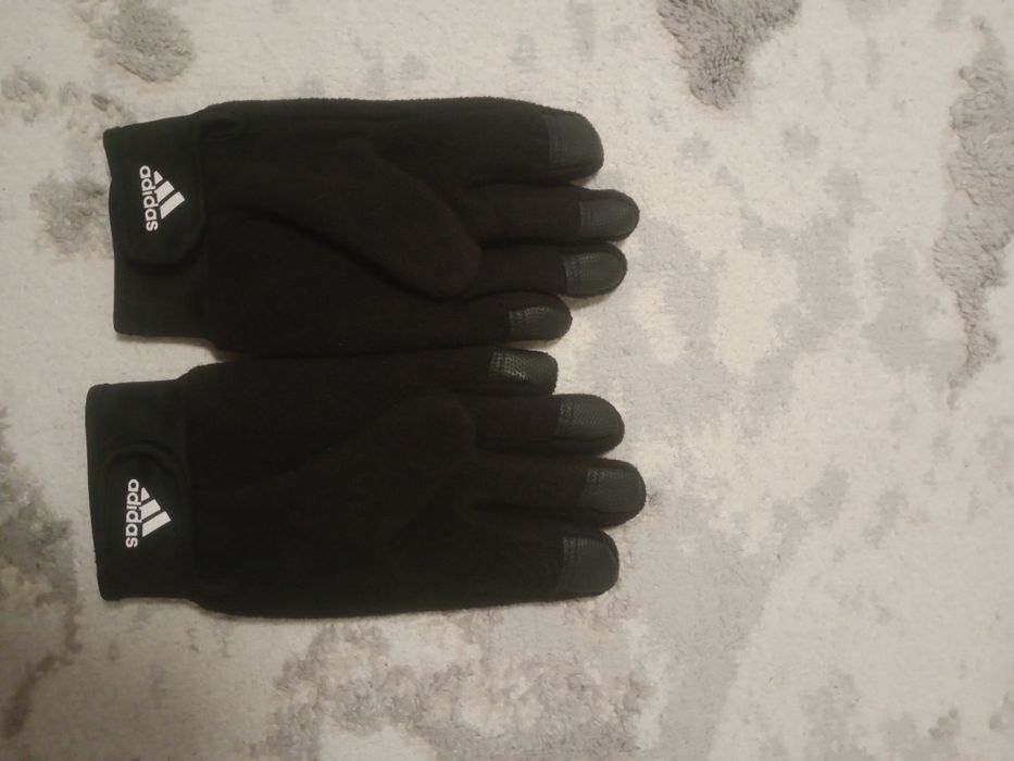 Продаю барсетку и зимние перчатки