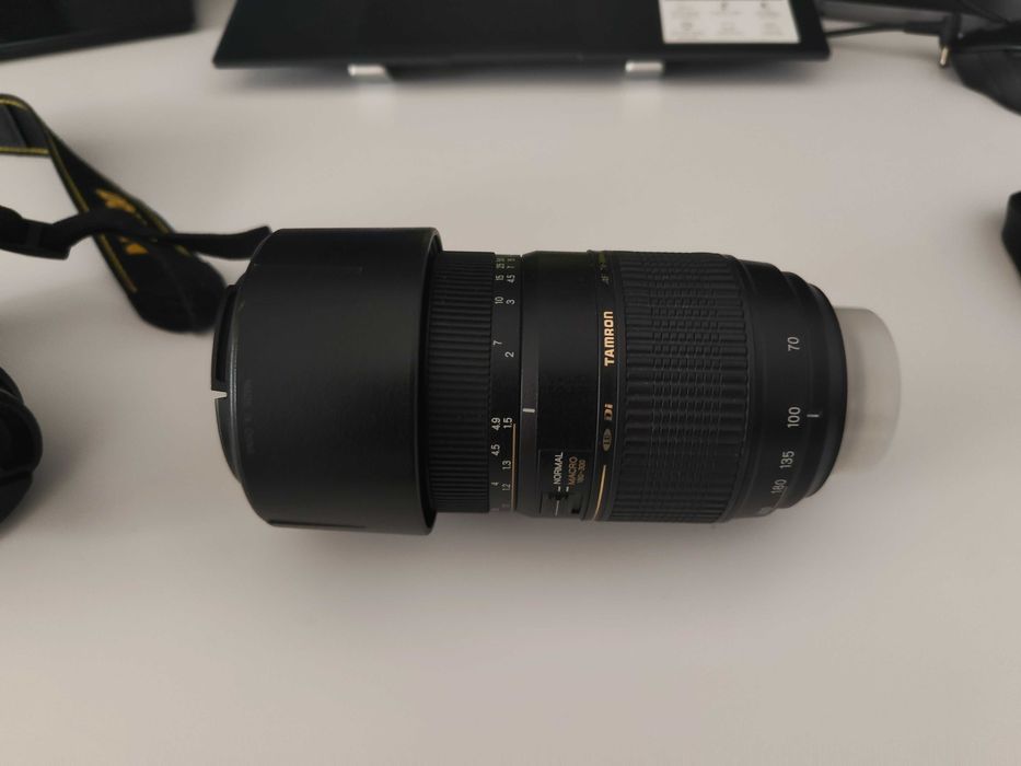 Nikon D3200 Kit Complet – 2 Obiective (18-55 + 70-300) 11.000 cadre