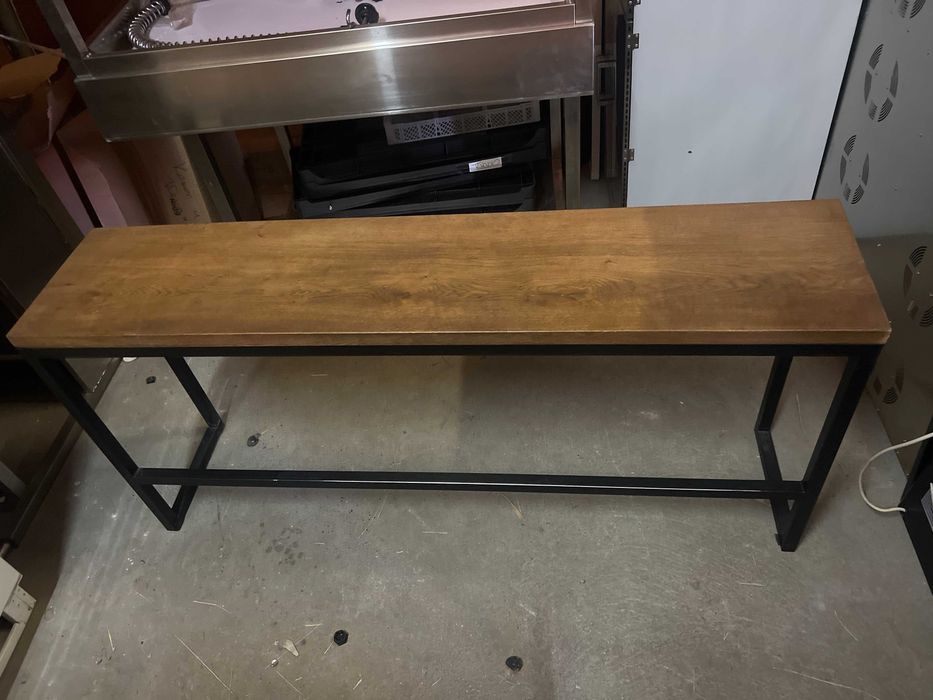 Дъбова бар маса + пейка, ръчна изработка — индустриален стил
