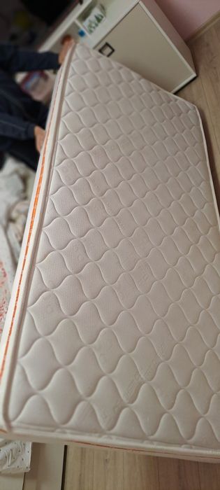 Мебели за всекедневна, спалня, хол