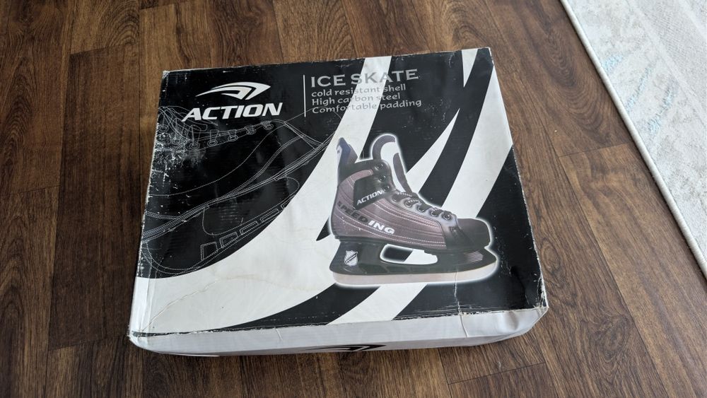 Хоккейные коньки Action