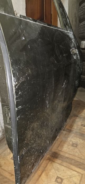 Продам дверь Рено Дастер