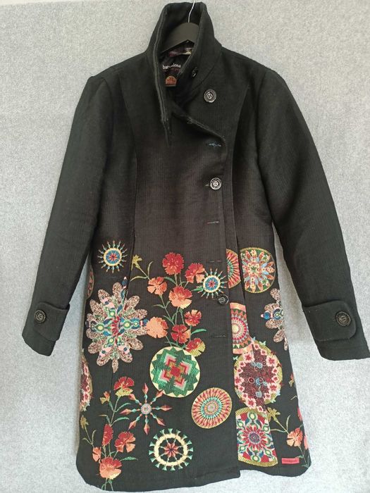 Palton Desigual stare foarte buna