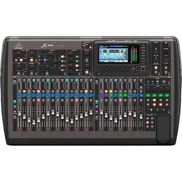 Микшерный пульт Behringer x32 Full version в отличном состоянии