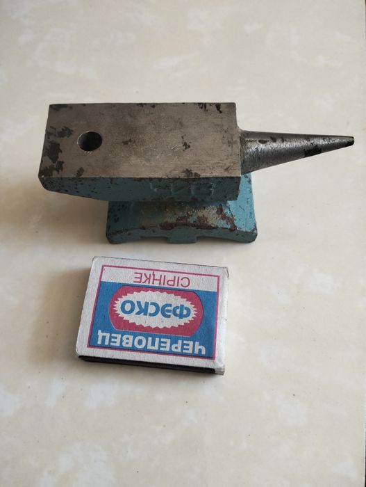 Наковальня миниатюрная