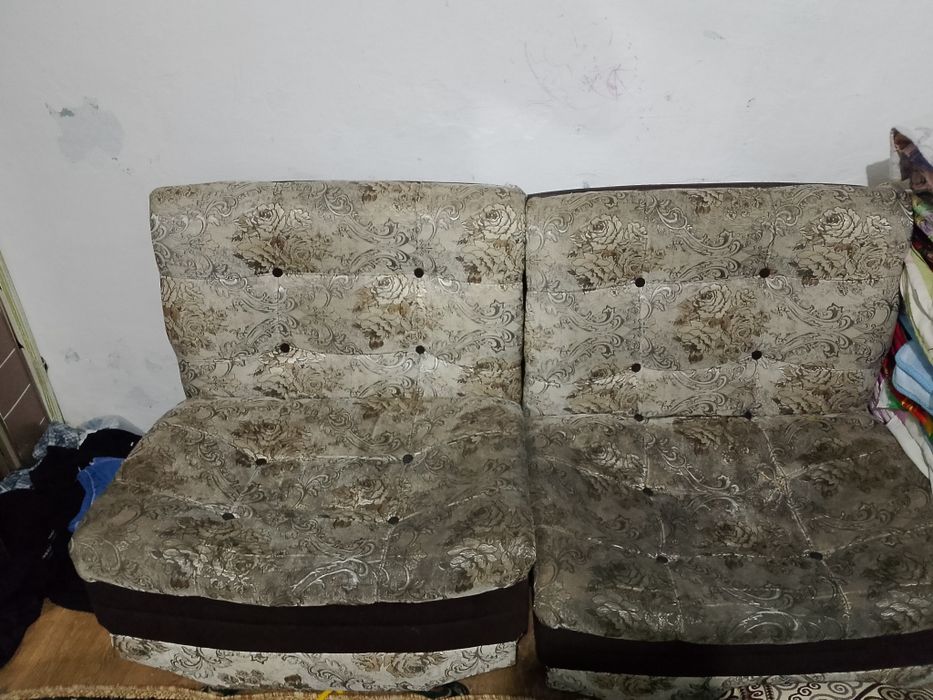 Шкаф, 2 кресло бесплатно