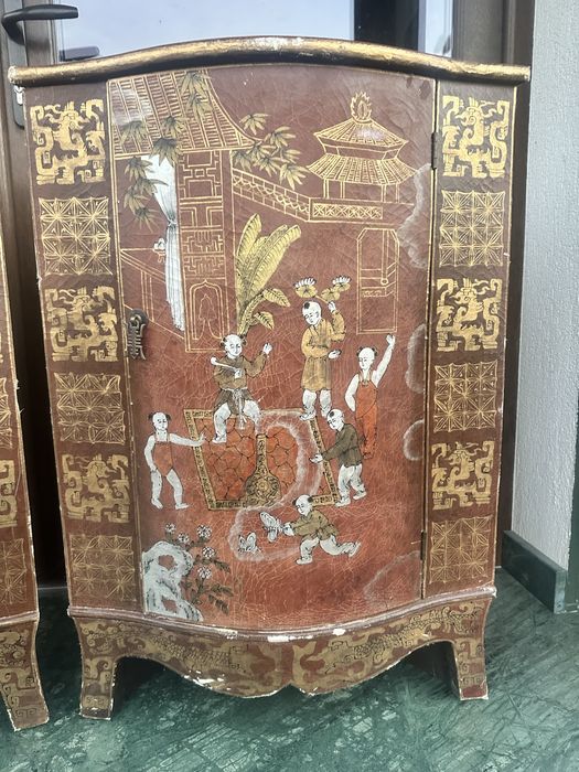 comode decorative de inspirație chinoiserie
