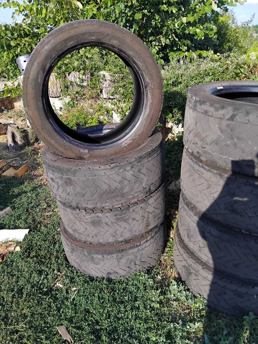 Продавам гуми 315/45/22,5 мега