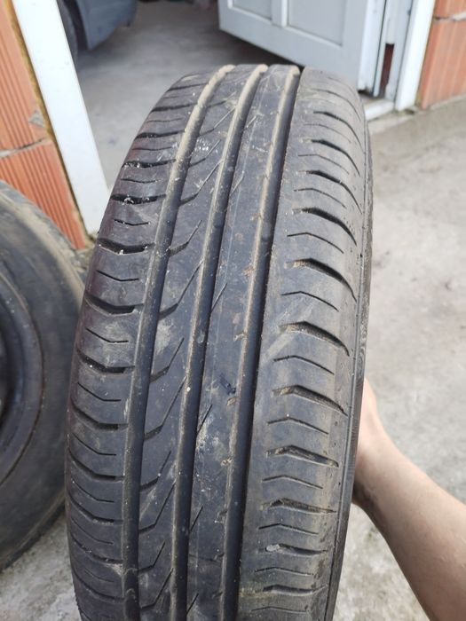165/70 r14 Continental