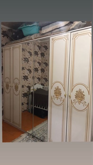 Продам спальный гарнитур