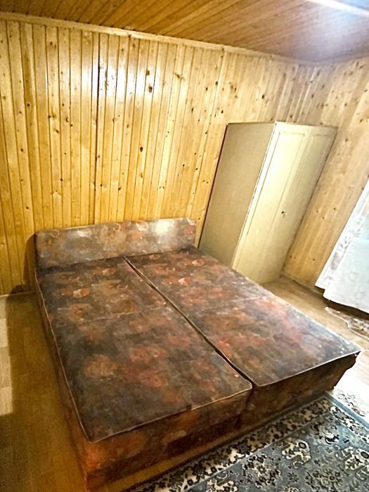 Pat 180 cm, cu lada depozitare, 2 saltele din burete