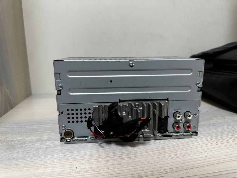 Magnitafon pioneer MVH_S425BT