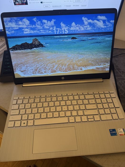 Laptop HP 15.6 model 15s-fq4012 i5 8GB,laptop de top 4200lei pe emag